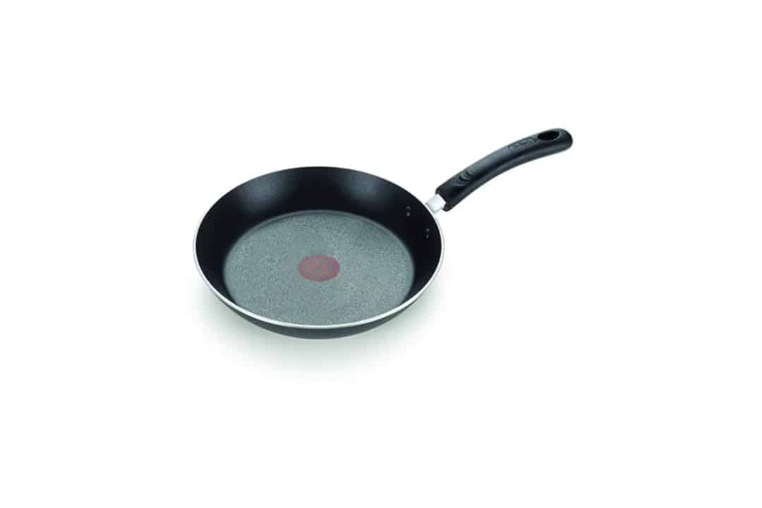 T-fal E93808 Professional Total Nonstick Thermo-Spot Heat Indicator Fry Pan, 12.5 Inch, Black